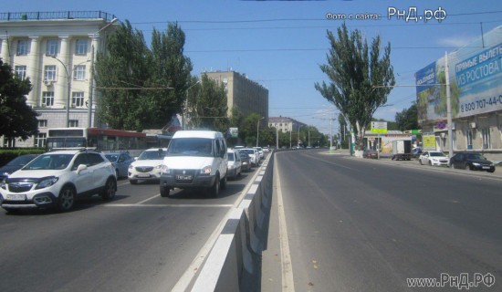 Вид с площади Гагарина на проспект М.Нагибина